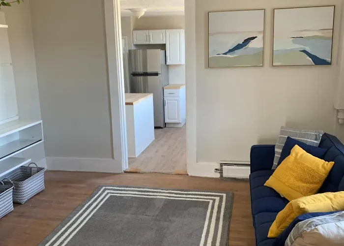 Cozy Cambridge Apt